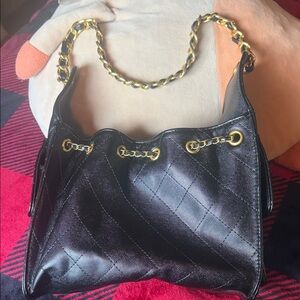 Elegant Black Quilted Chain Shoulder Bag